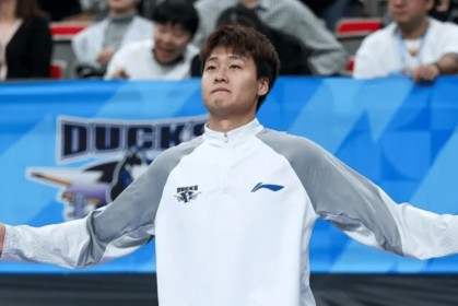 大众娱乐彩票app下载-赵睿：晚上我也不知道教练组怎么安排，反正等通知做好准备