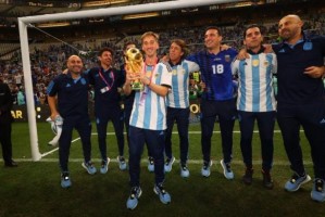 大众娱乐彩票app下载-【揭秘】阿根廷如何打败“波兰穆里尼奥”？