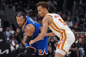 大众娱乐彩票app下载-NBA彩经：尼克斯力擒老鹰拿下天王山 马刺轻取开拓者成功晋级